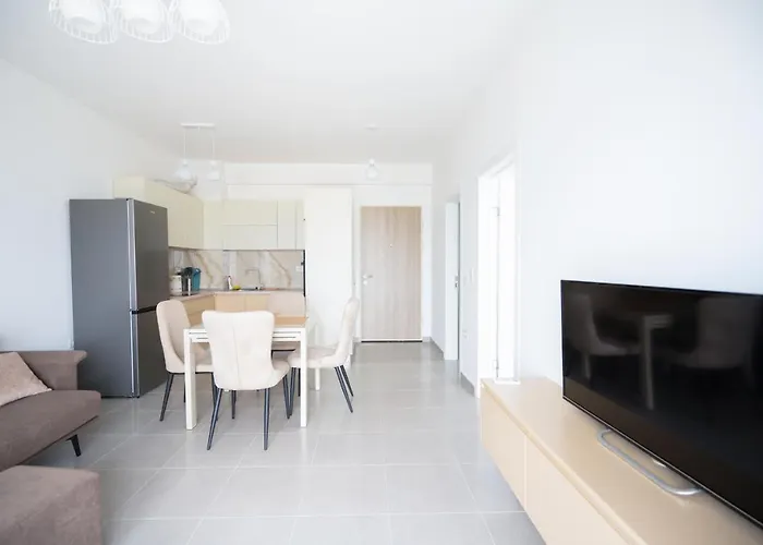 Apartment In The Village With A Sea View *